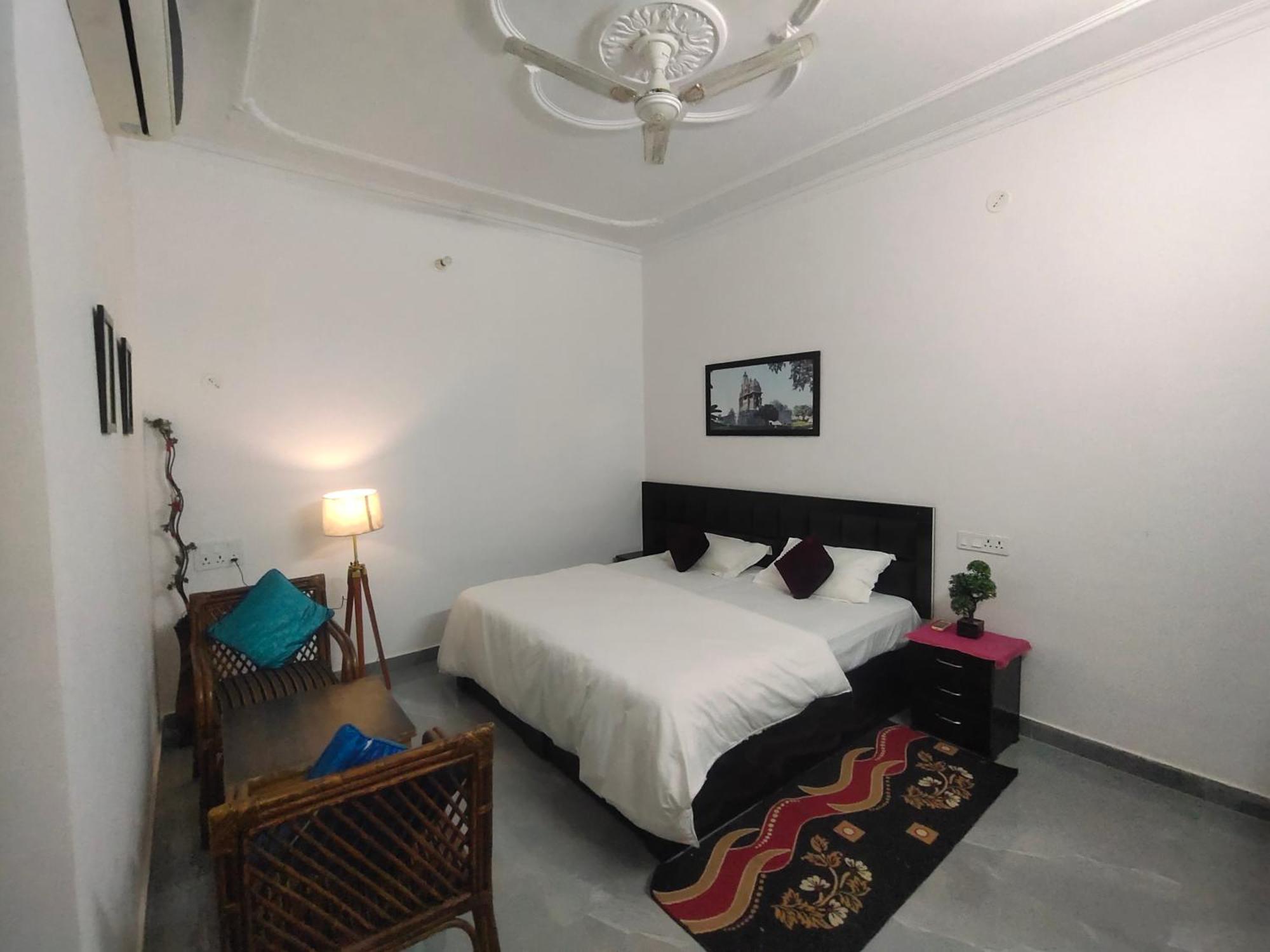 Khajuraho Glory Homestay Exteriör bild