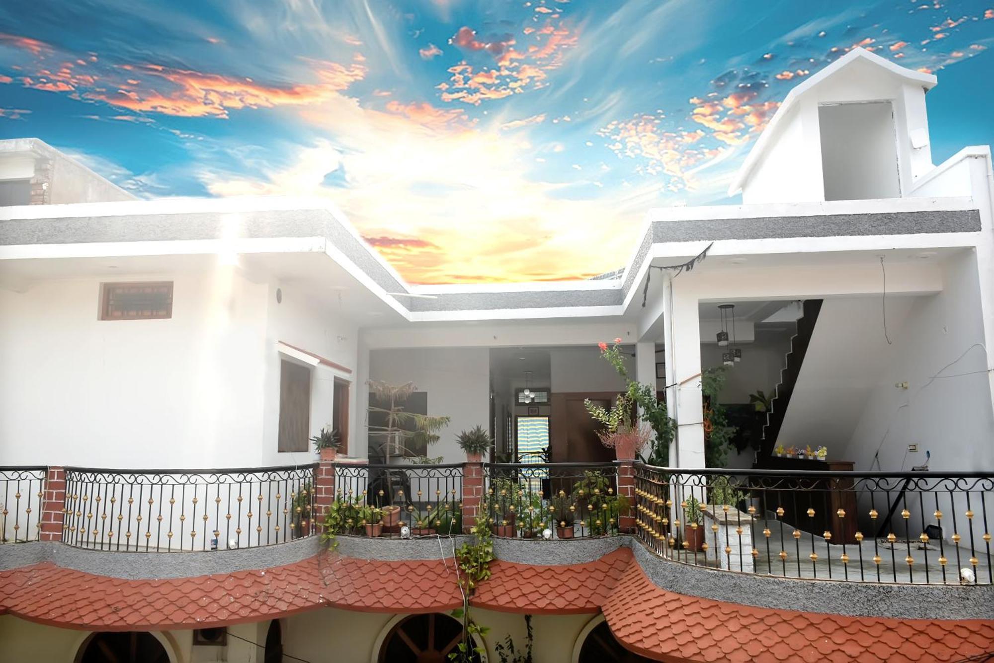 Khajuraho Glory Homestay Exteriör bild