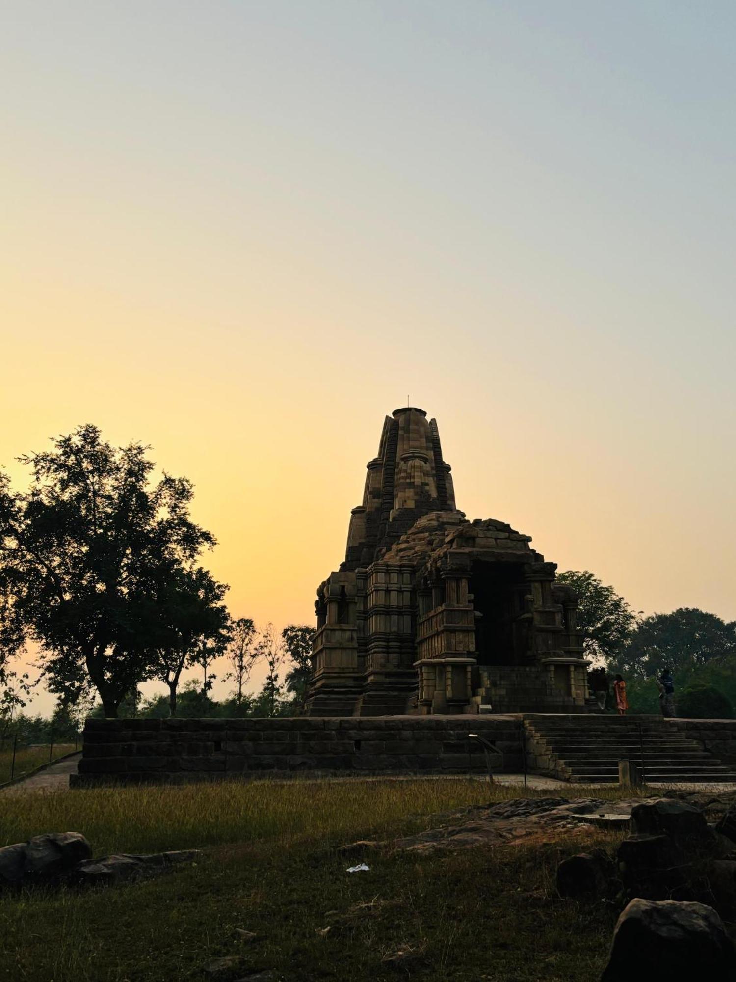 Khajuraho Glory Homestay Exteriör bild