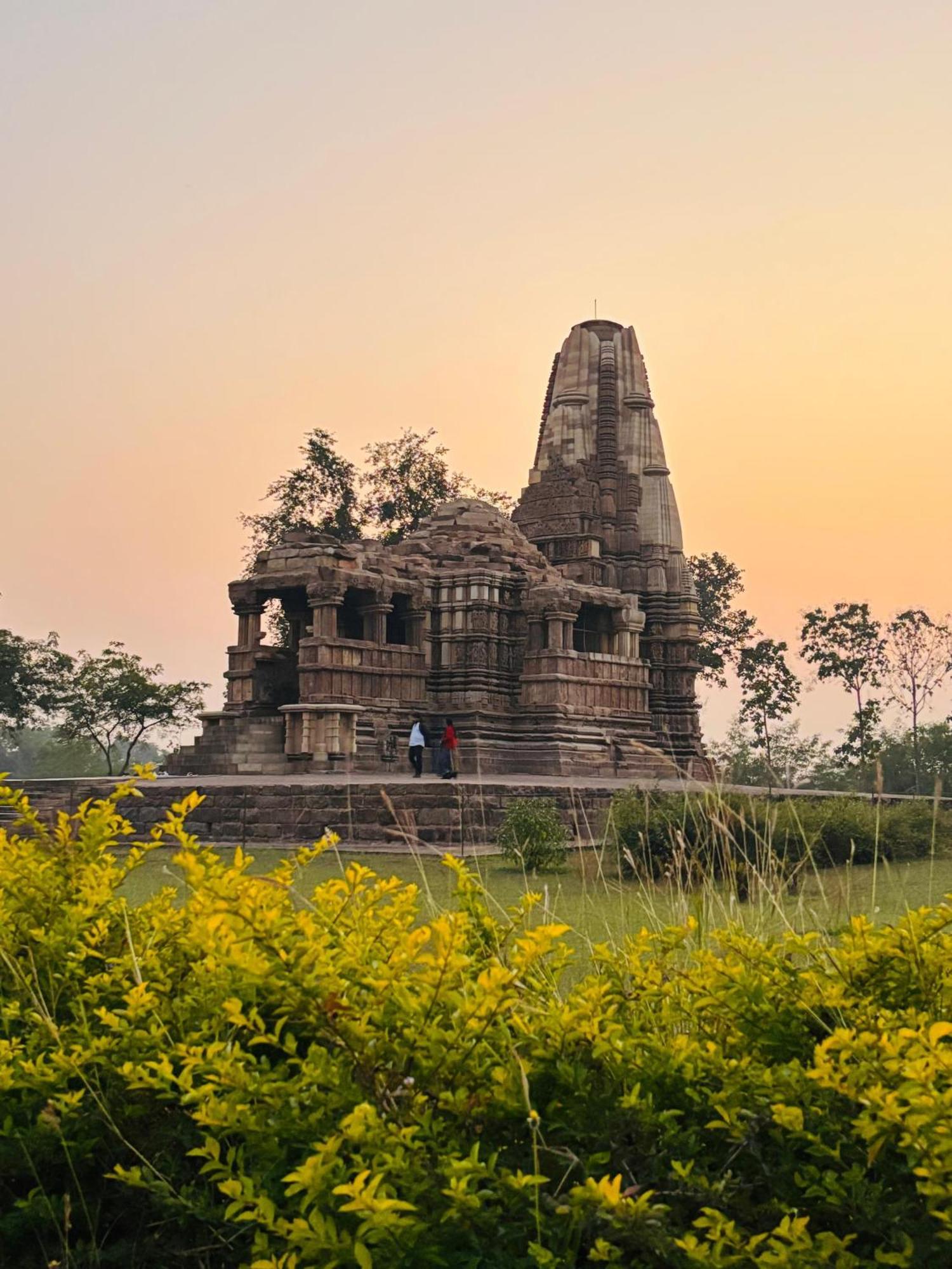 Khajuraho Glory Homestay Exteriör bild